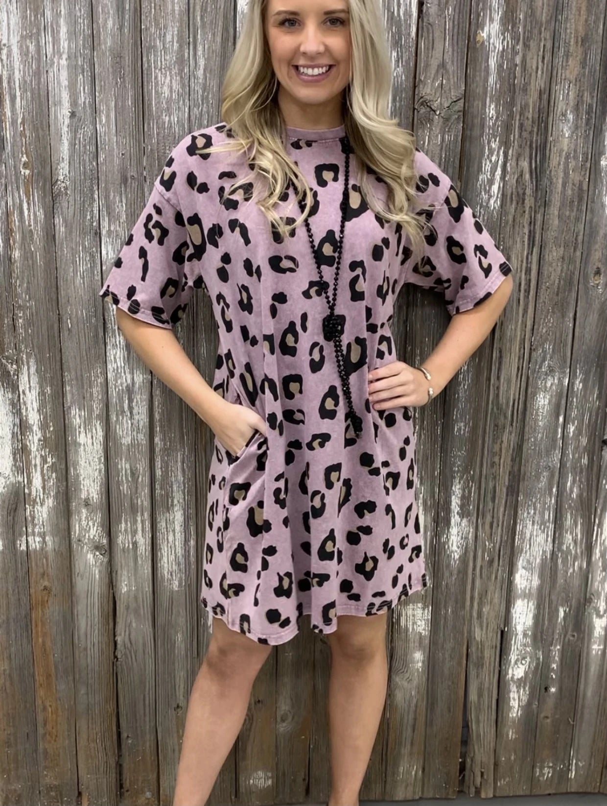 Leopard Print Round Neck Pockets Midi Dress