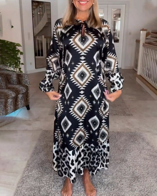 Geometric Print Crew Neck Maxi Dress