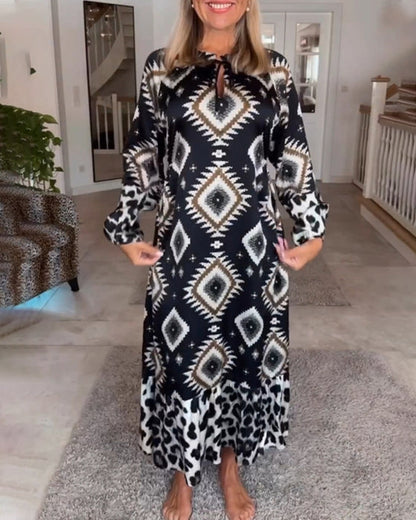 Geometric Print Crew Neck Maxi Dress